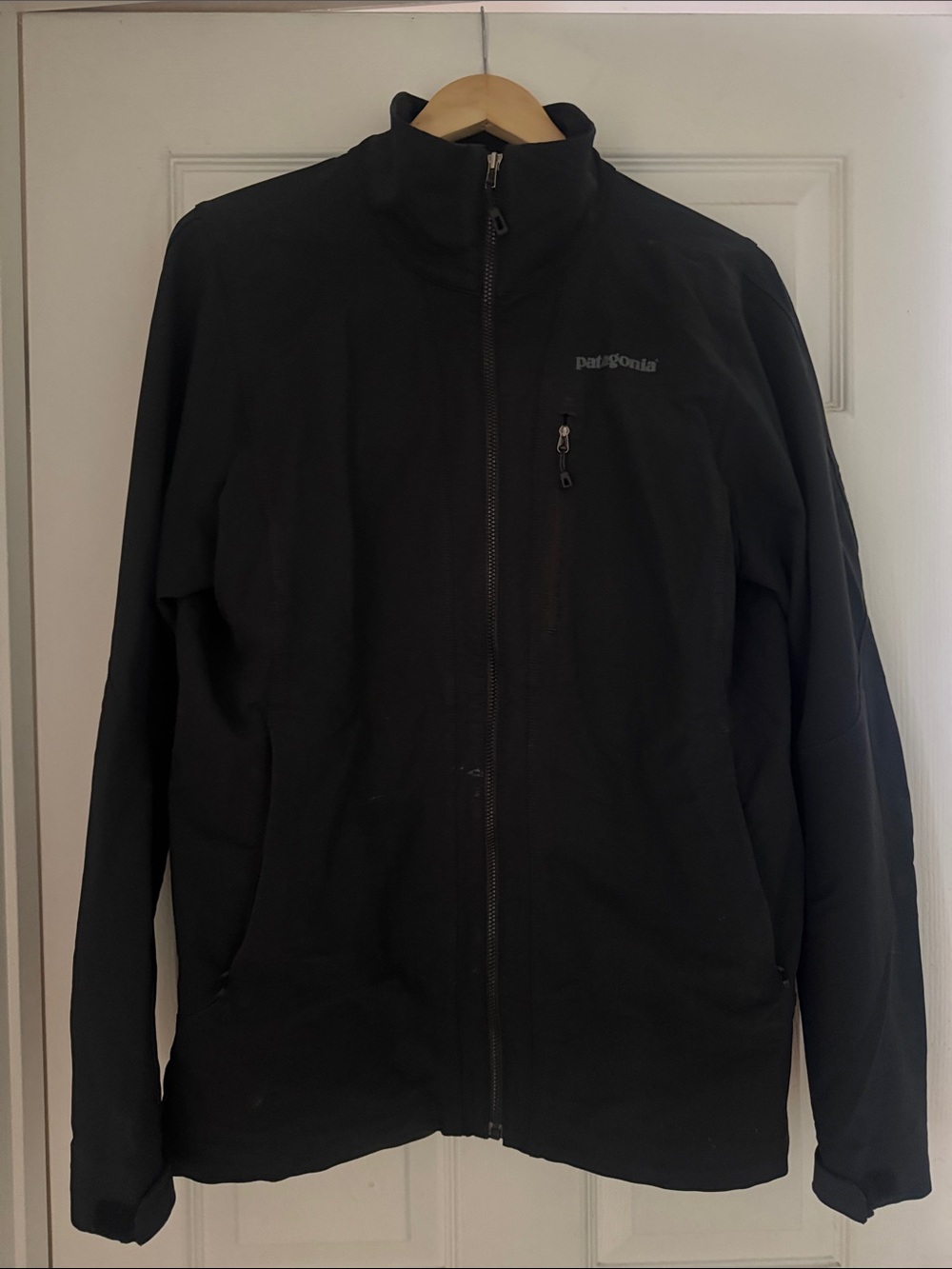 Patagonia Black Full-Zip Softshell Jacket